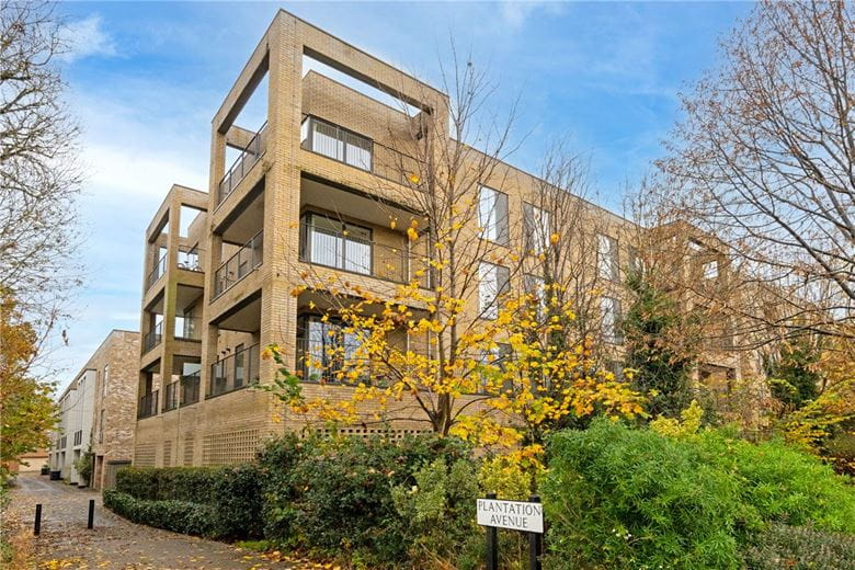 2 bedroom flat, Seekings Close, Trumpington CB2 - Sold STC