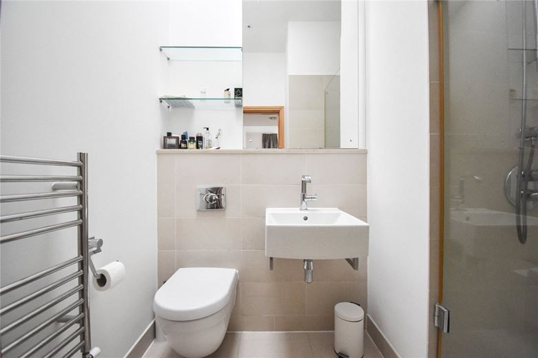 2 bedroom flat, Christ's Lane, Cambridge CB1 - Available