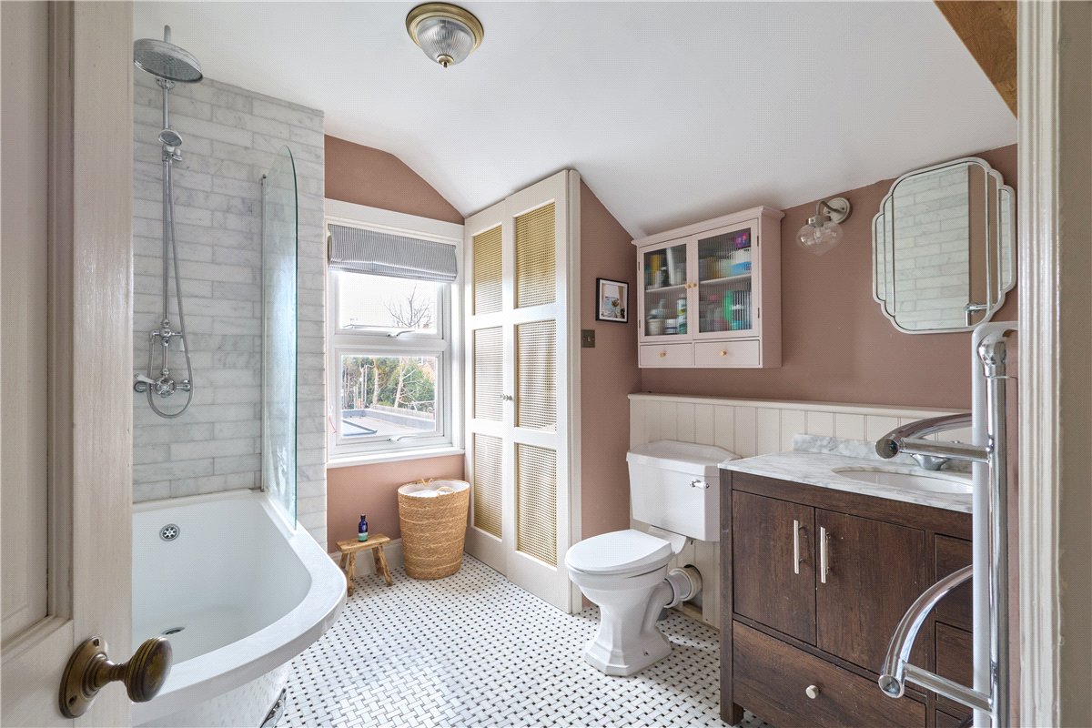 3 bedroom house, High Street, Cherry Hinton CB1 - Available