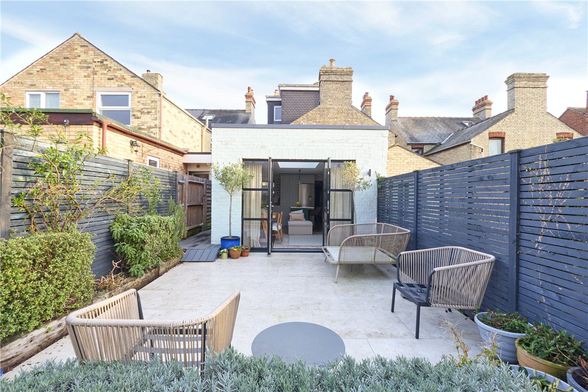 3 bedroom house, High Street, Cherry Hinton CB1 - Available