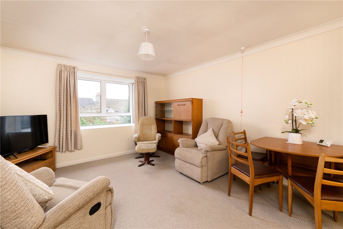 1 bedroom flat, Mill Road, Cambridge CB1 - Sold