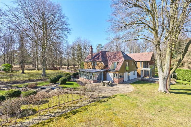 5 bedroom house, Centre Drive, Newmarket CB8 - Available