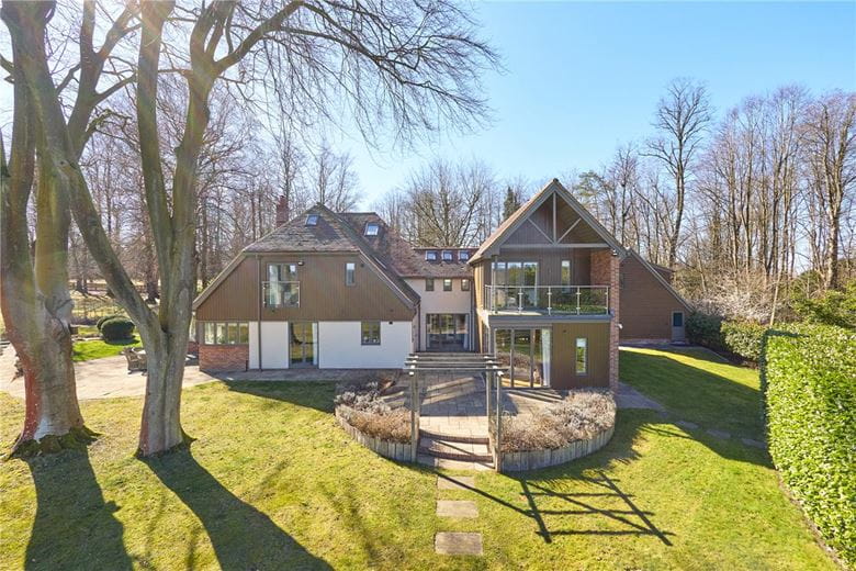 5 bedroom house, Centre Drive, Newmarket CB8 - Available
