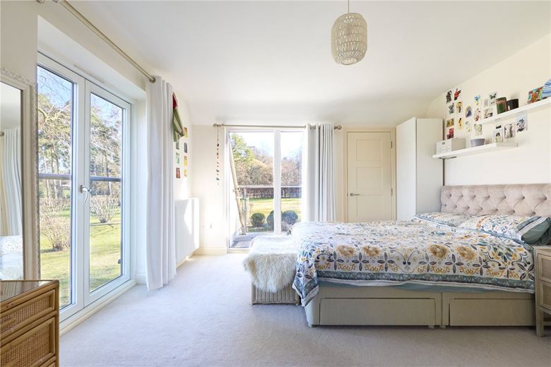 5 bedroom house, Centre Drive, Newmarket CB8 - Sold