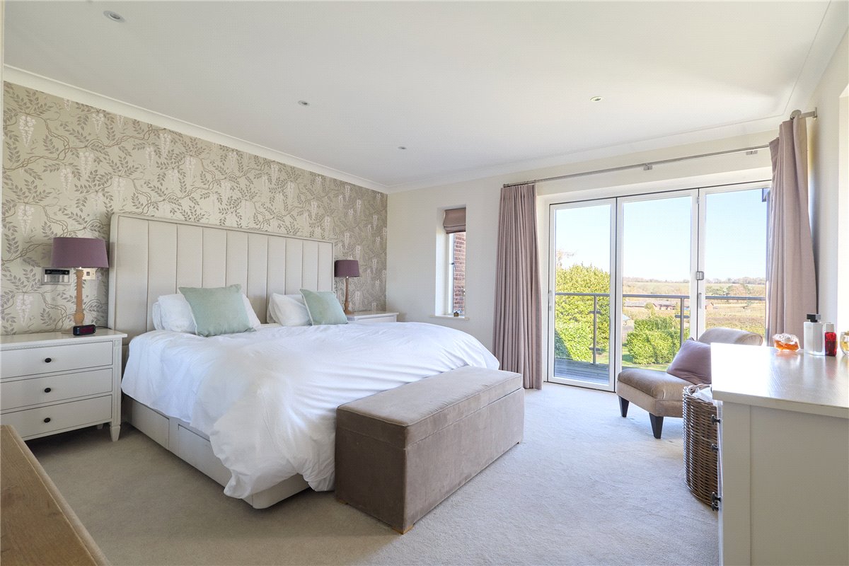 5 bedroom house, Centre Drive, Newmarket CB8 - Sold