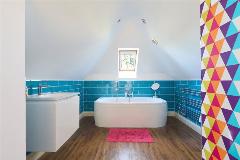 5 bedroom house, Centre Drive, Newmarket CB8 - Sold