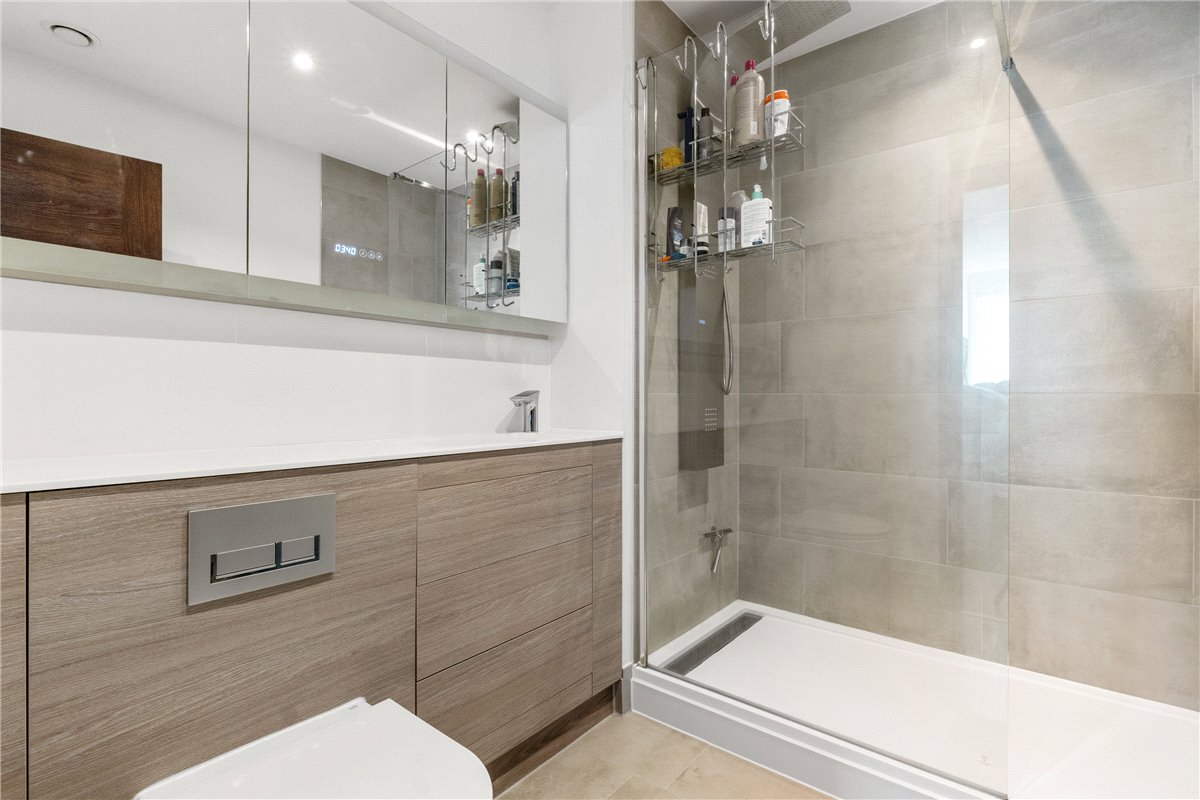 2 bedroom flat, Station Square, Cambridge CB1 - Sold