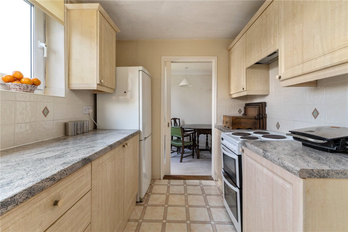 3 bedroom flat, Sherlock Close, Cambridge CB3 - Sold STC