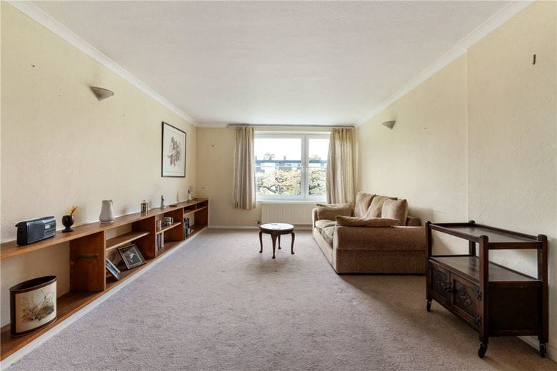 3 bedroom flat, Sherlock Close, Cambridge CB3 - Available