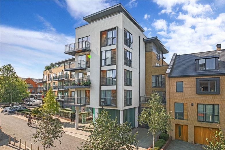 1 bedroom flat, Kingsley Walk, Cambridge CB5 - Available