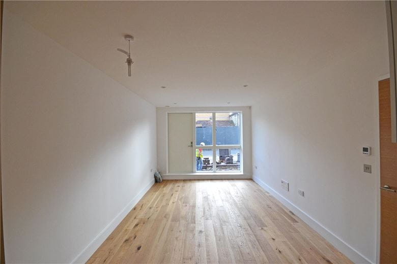 1 bedroom flat, Kingsley Walk, Cambridge CB5 - Available