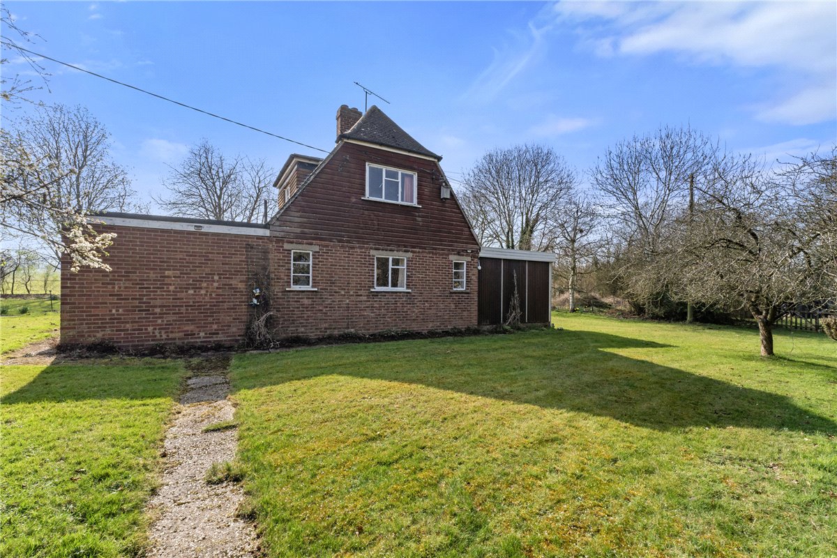 3 bedroom house, South Road, Abington CB21 - Sold STC