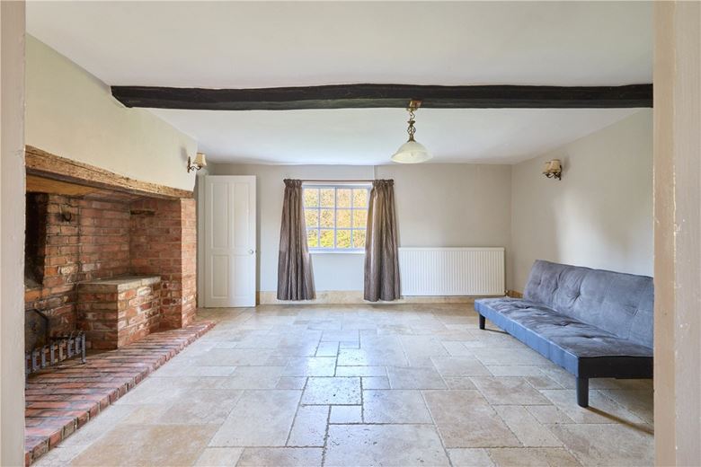 4 bedroom house, Hilton Road, Fenstanton PE28 - Available