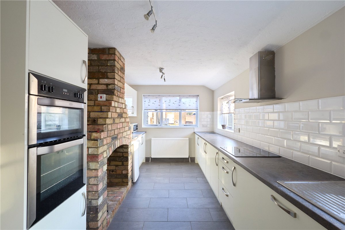 4 bedroom house, Hilton Road, Fenstanton PE28 - Available