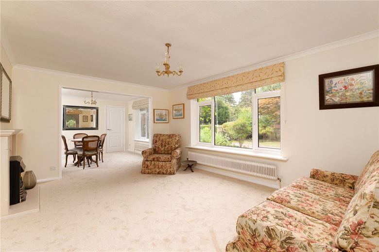 5 bedroom house, Scotts Gardens, Whittlesford CB22 - Available