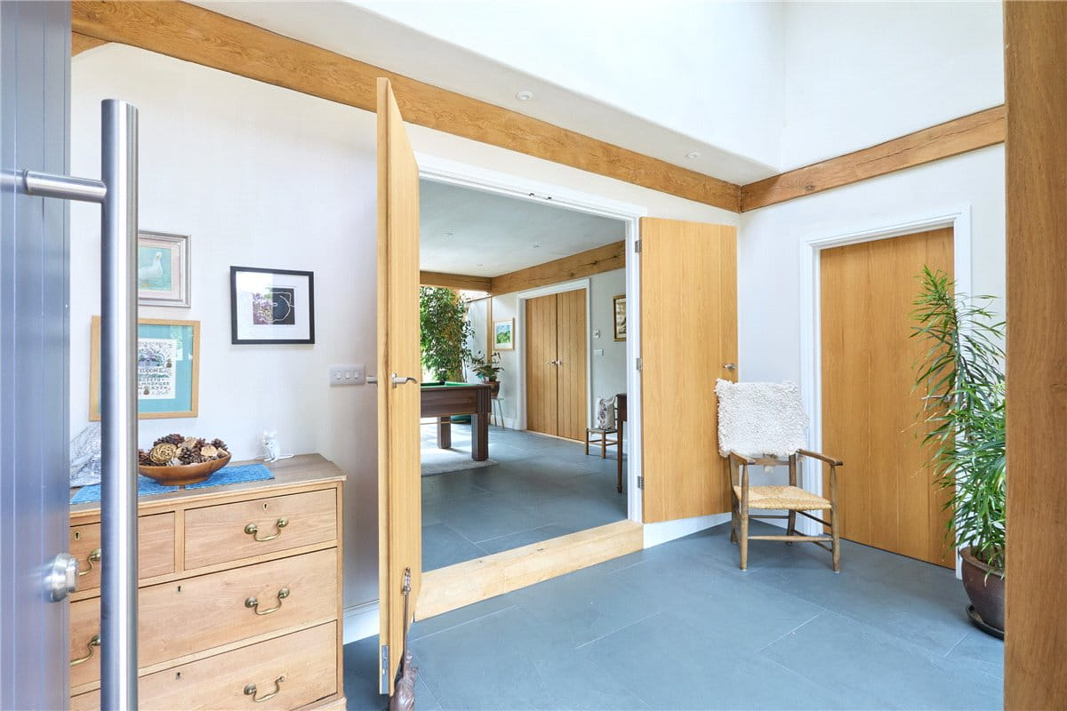 4 bedroom house, Ermine Street, Caxton CB23 - Available