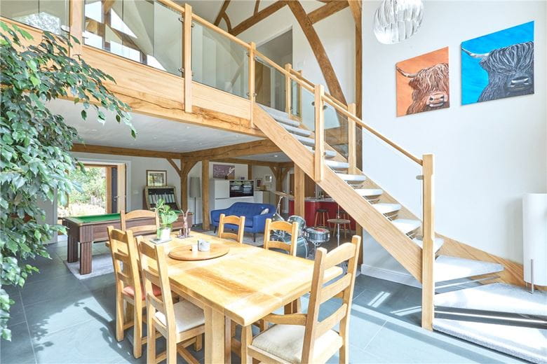 4 bedroom house, Ermine Street, Caxton CB23 - Available