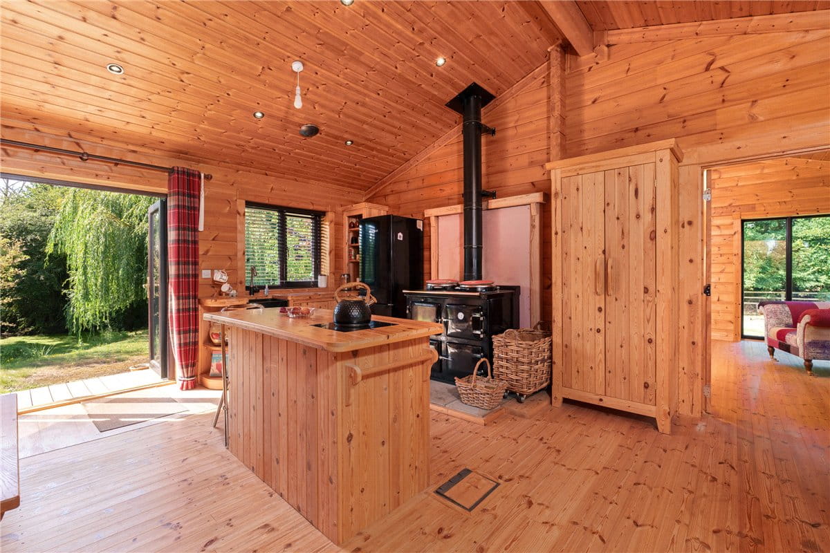 3 bedroom house, Station Road, Tilbrook PE28 - Available