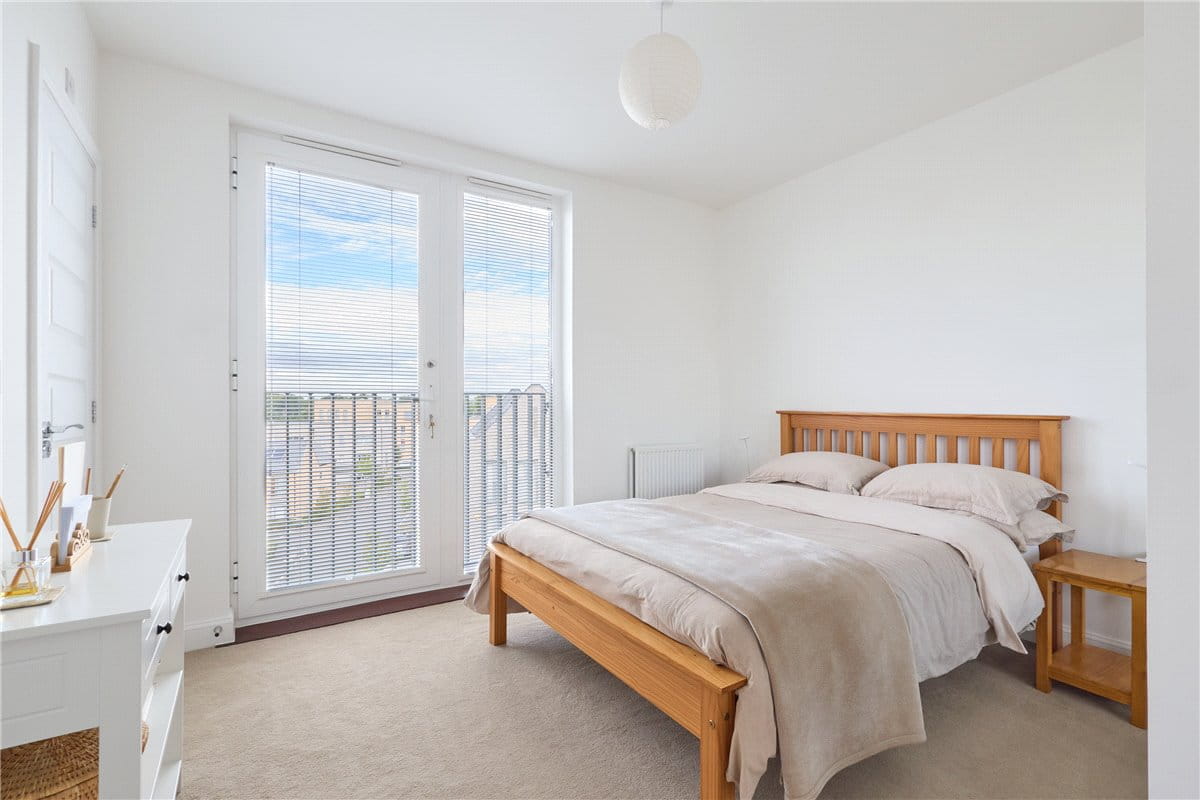 2 bedroom flat, Osprey Drive, Trumpington CB2 - Available