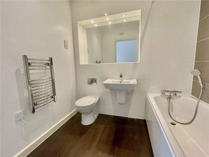 2 bedroom flat, Glenalmond Avenue, Cambridge CB2 - Available