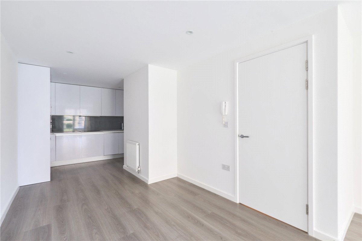 1 bedroom flat, Hills Road, Cambridge CB2 - Available