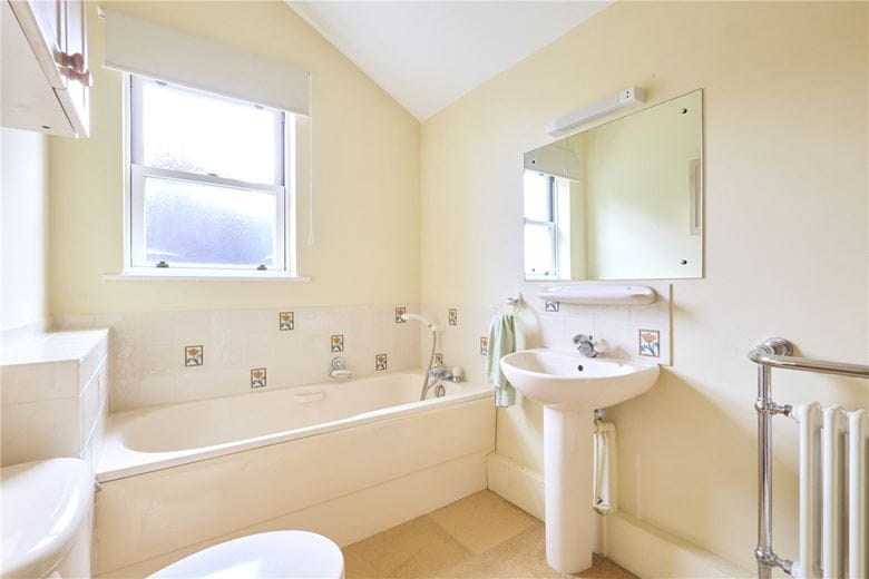 6 bedroom house, Station Road, Longstanton CB24 - Available