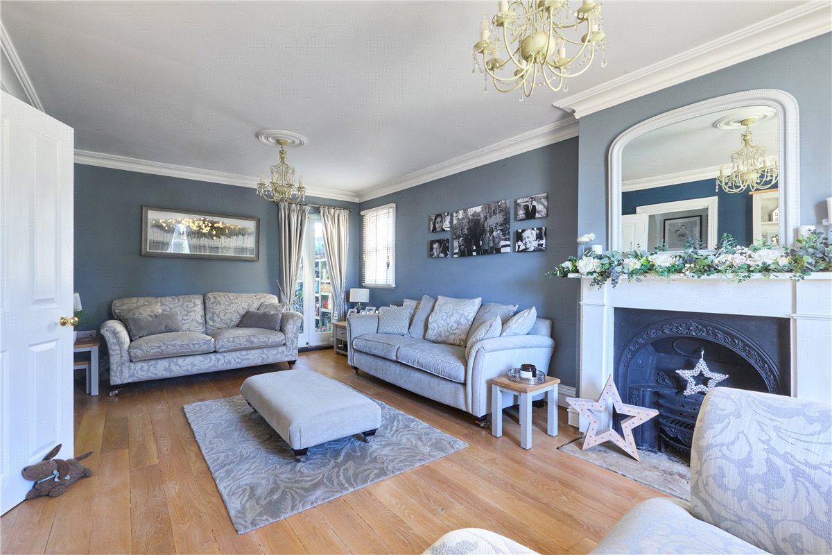 5 bedroom house, Water Lane, Oakington CB24 - Available