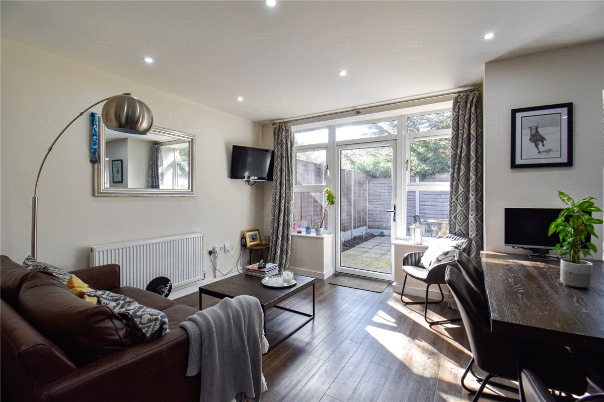 1 bedroom flat, Perne Close, Cambridge CB1 - Available
