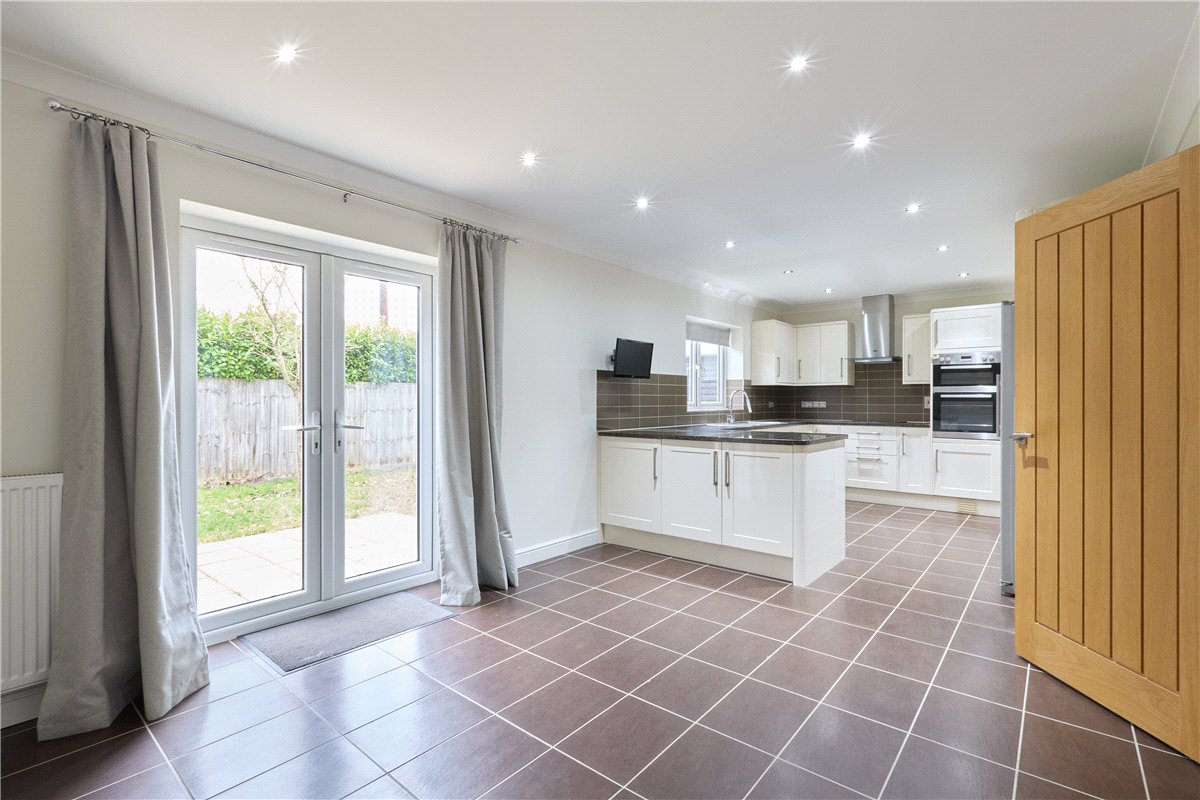 3 bedroom bungalow, High Street, Waterbeach CB25 - Available