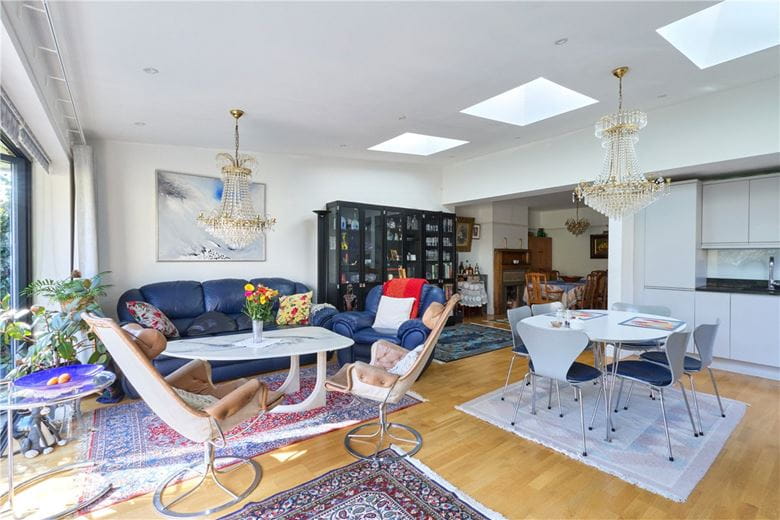 3 bedroom house, Orchard Avenue, Cambridge CB4 - Available