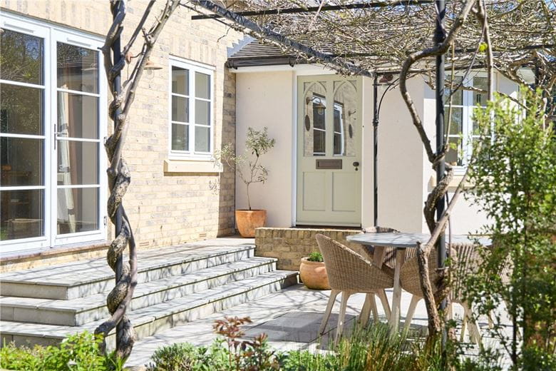 4 bedroom house, Cambridge Road, Oakington CB24 - Available