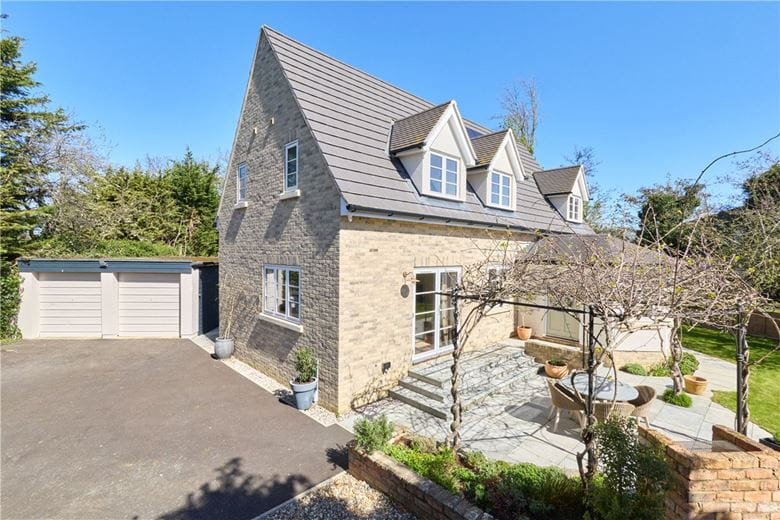 4 bedroom house, Cambridge Road, Oakington CB24 - Available