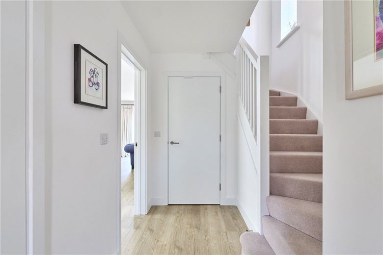 3 bedroom house, Larkfield, Great Abington CB21 - Available