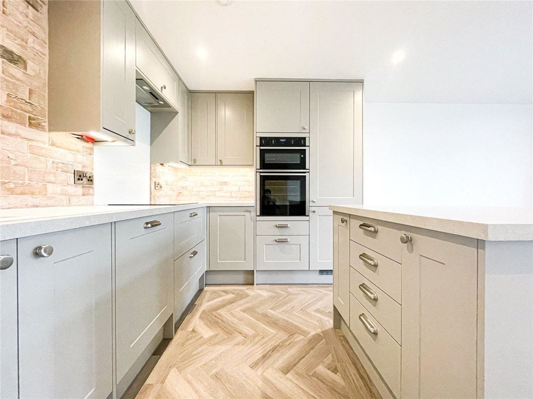 1 bedroom flat, The Belvedere, Homerton Street CB2 - Available