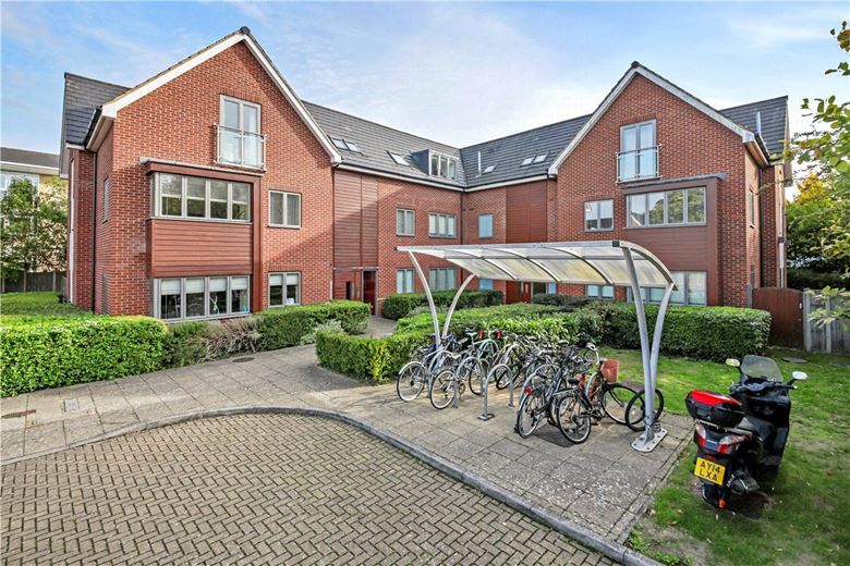 2 bedroom flat, The Redwing, Newmarket Road CB5 - Available