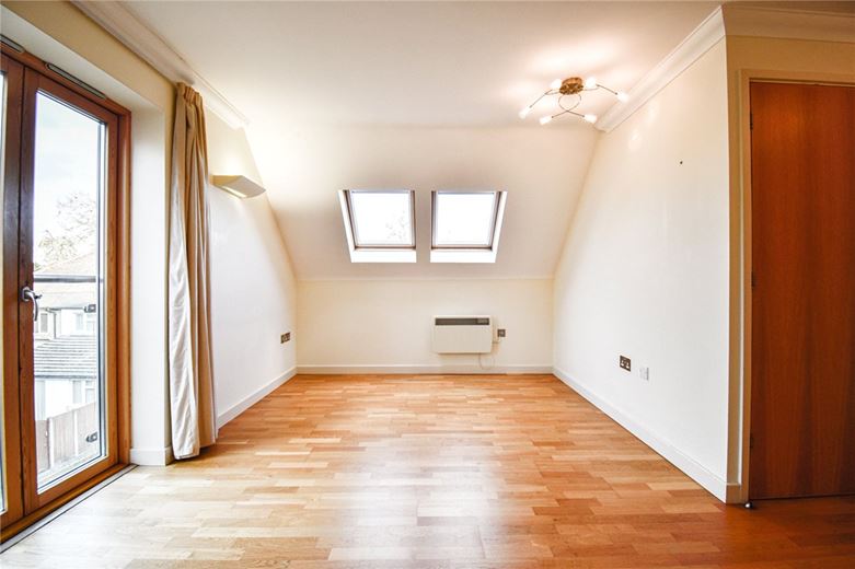2 bedroom flat, The Redwing, Newmarket Road CB5 - Available