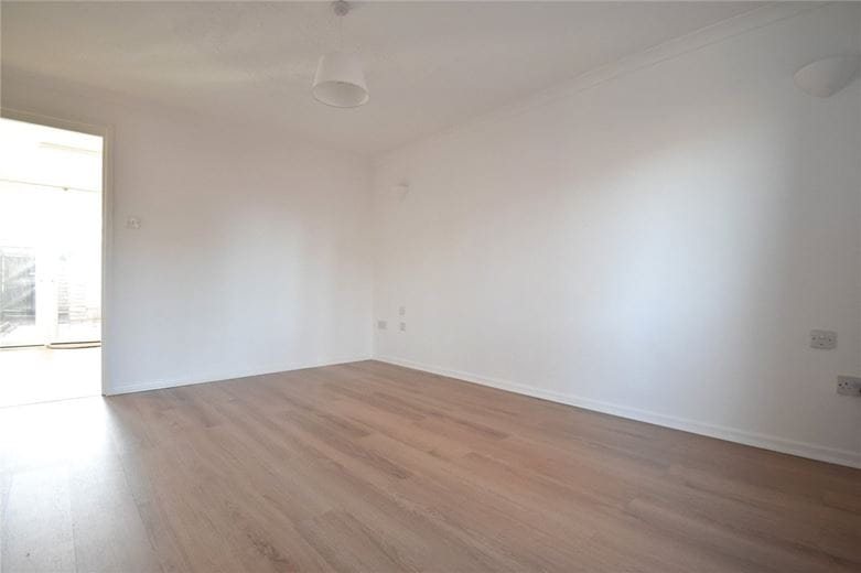 3 bedroom house, Moss Bank, Cambridge CB4 - Available