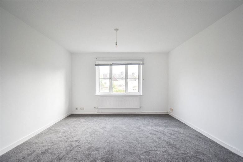 2 bedroom flat, Francis Darwin Court, Cambridge CB4 - Available