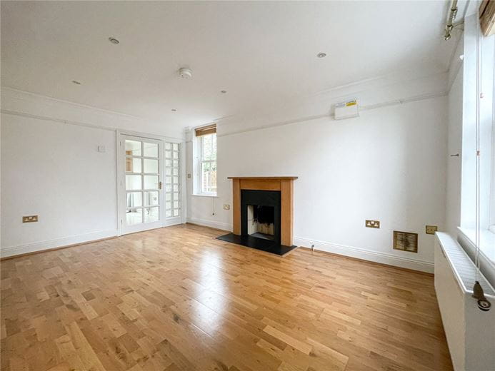 2 bedroom house, Montreal Square, Cambridge CB1
