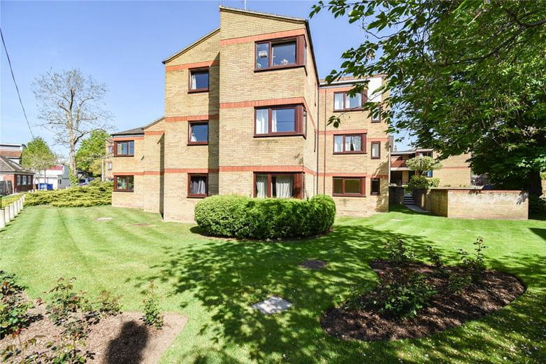 1 bedroom flat, Beaulands Close, Cambridge CB4 - Let Agreed