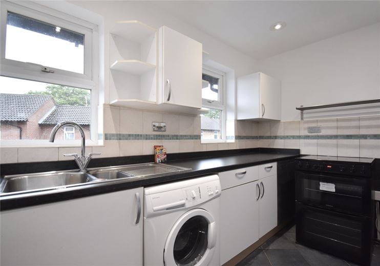 1 bedroom flat, Caithness Court, Cambridge CB4 - Let Agreed