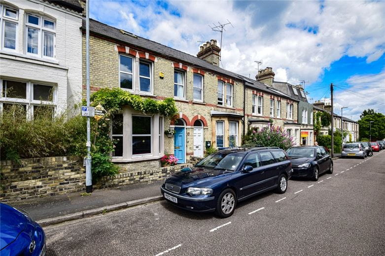 1 bedroom flat, Carlyle Road, Cambridge CB4