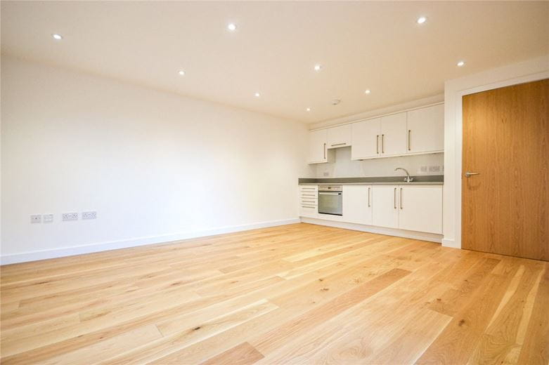1 bedroom flat, Benson Place, Cambridge CB4 - Let Agreed
