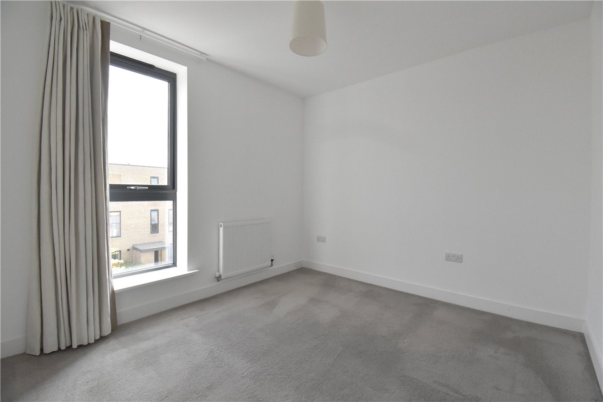 4 bedroom house, Whittle Avenue, Trumpington CB2 - Let Agreed