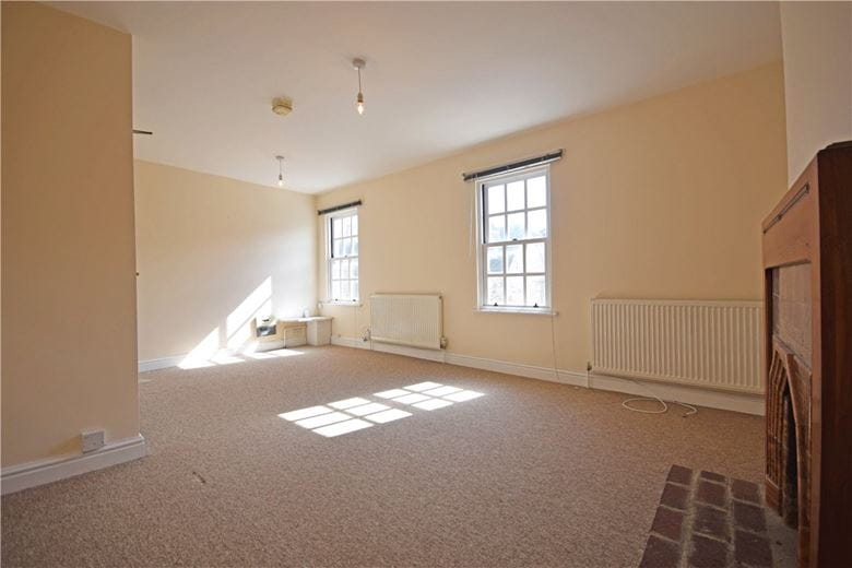 2 bedroom maisonette, Castle Street, Cambridge CB3