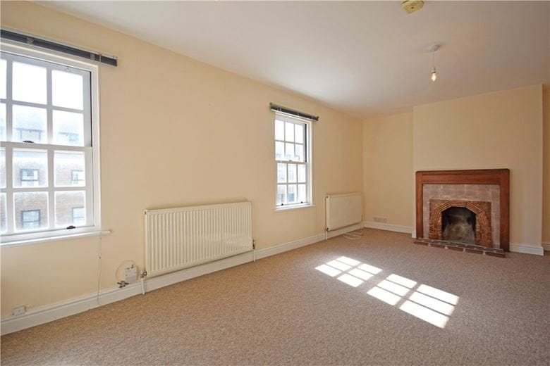 2 bedroom maisonette, Castle Street, Cambridge CB3