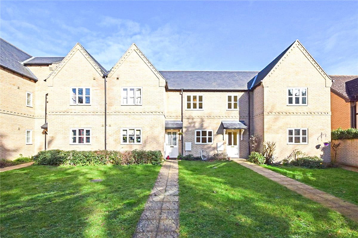 3 bedroom house, Forge End, Oakington CB24 - Available