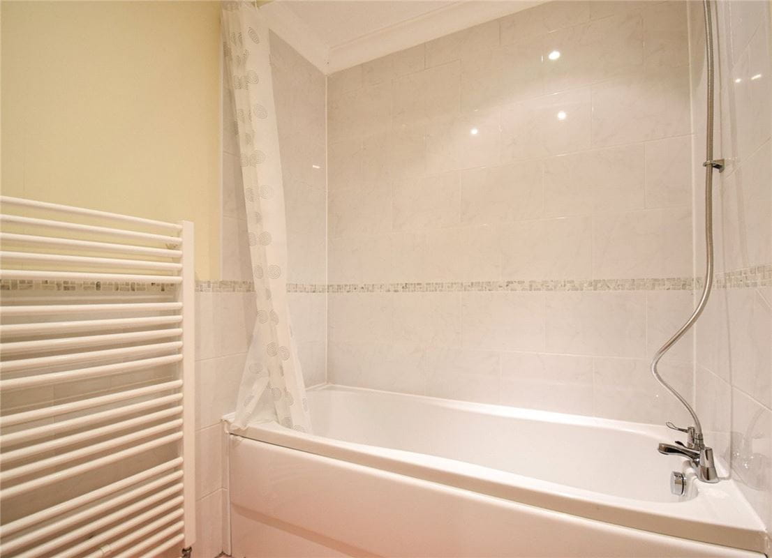 3 bedroom house, Forge End, Oakington CB24 - Available