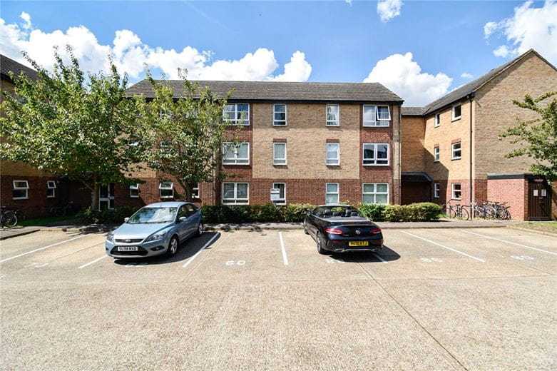 1 bedroom flat, William Smith Close, Cambridge CB1