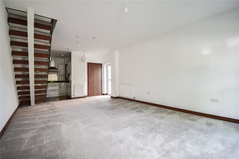 2 bedroom flat, Flamsteed Close, Cambridge CB1 - Let Agreed